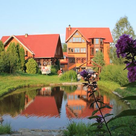 Gostynniy Dvir Raytshtoky Hotel Vorokhta Exterior photo