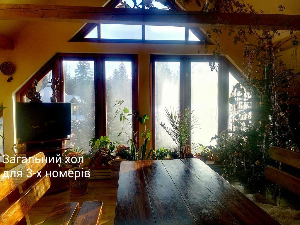 Gostynniy Dvir Raytshtoky Hotel Vorokhta Exterior photo